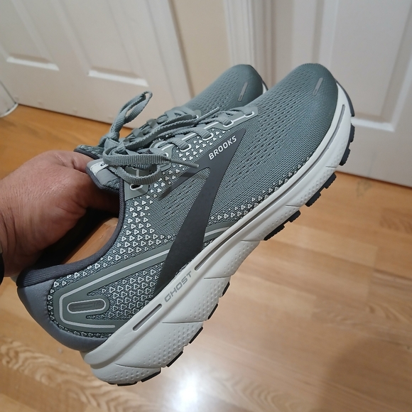 Brooks Other - Brooks Ghost 14 Comfort/RunningMedical Field Shoes Size 10 2E Wide